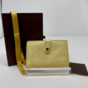 Louis Vuitton Vernis Beige Monogram Wallet FULL INCLUSION